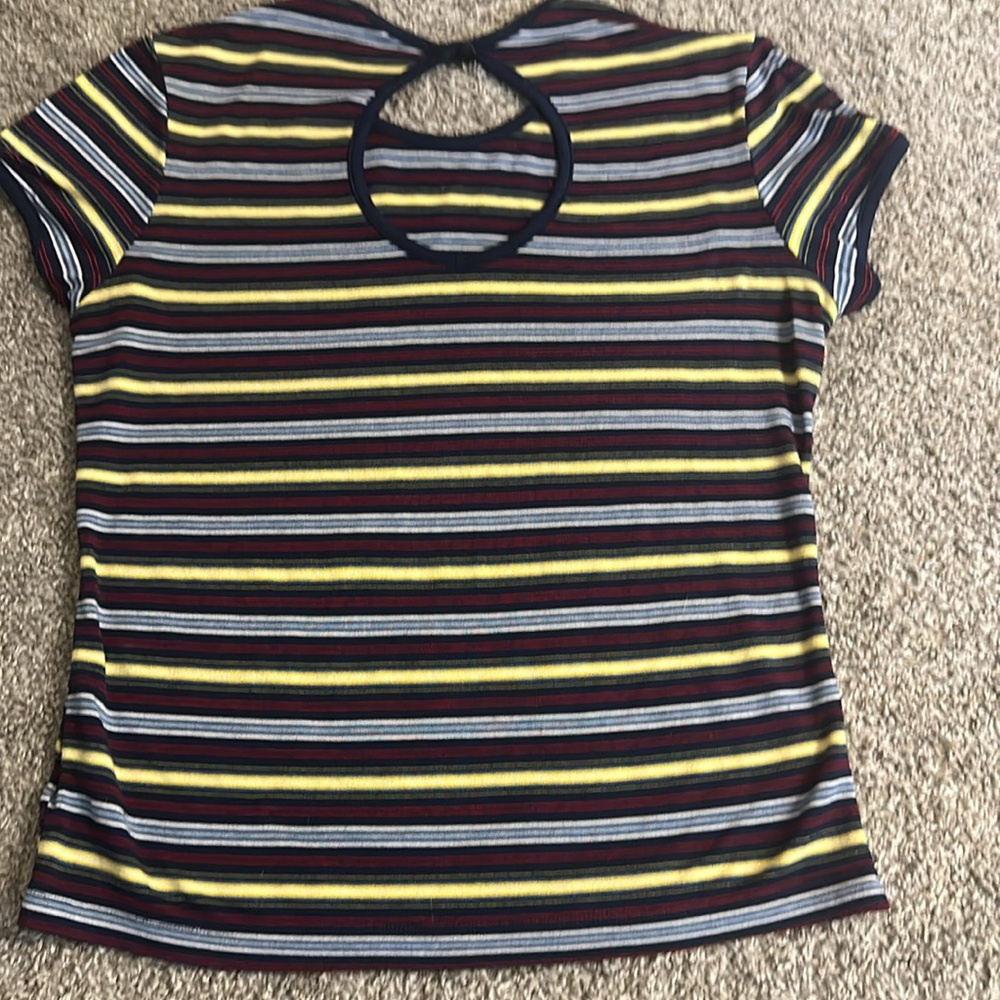 Cute tshirt - Picture 2 of 2